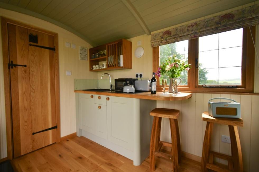 קארמרת'ן The Shepherds Hut מראה חיצוני תמונה